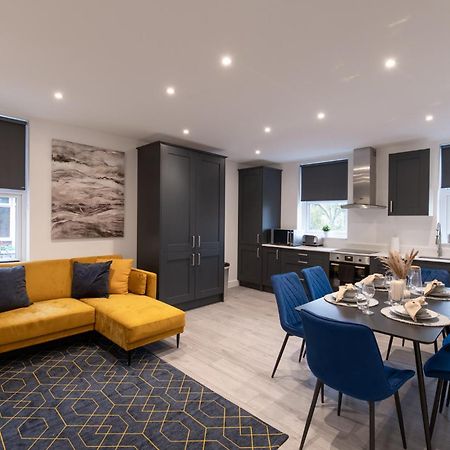 Fantastic New, London Apartment 3 Bed 1 Bath & Parking Whetstone ภายนอก รูปภาพ